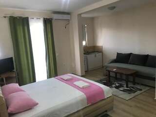 Апартаменты Moonlight Apartments Улцинь Апартаменты с балконом-8